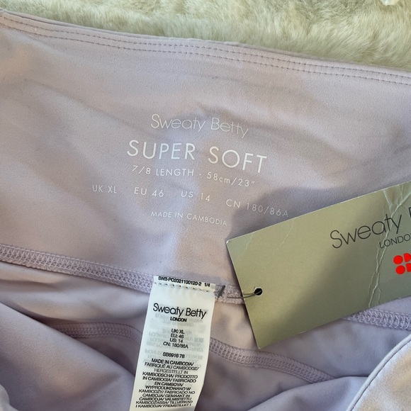 New with tag SWEATY BETTY SUPER SOFT YOGA LEGGING Mistflower Purple Bum sculptin - Picture 5 of 6